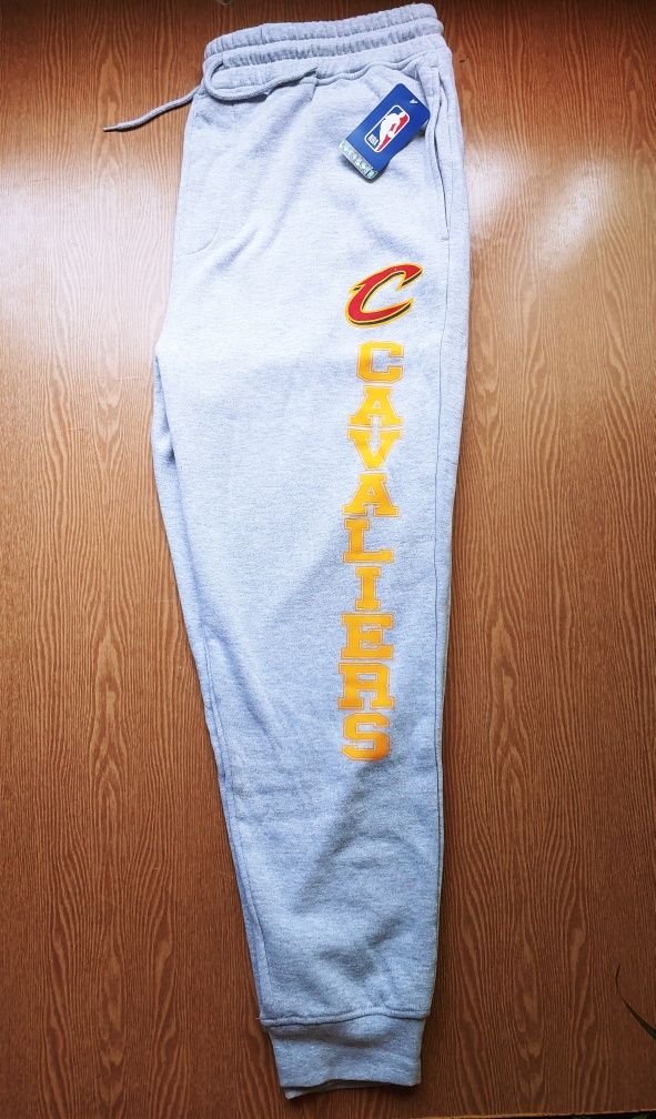 Спортивные штаны NBA "Cleavlend Cavaliers" Lebron James Kyrie Adidas