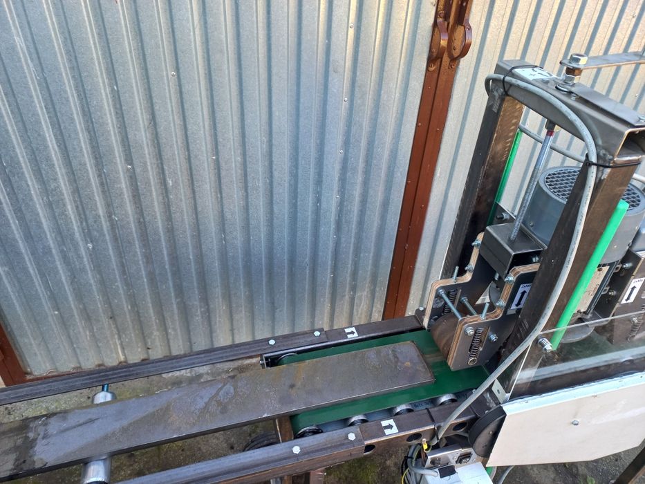 Satyniarka. Szlifierka do profili. Czyszczenie z rdzy