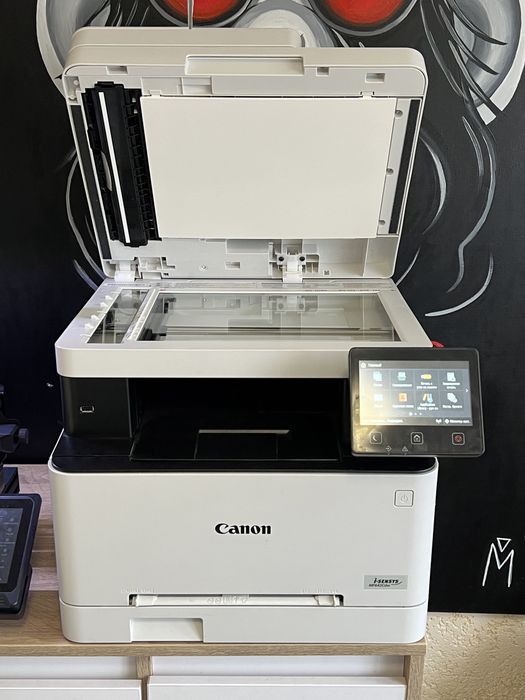 МФУ Canon i-sensys MF643Cdw