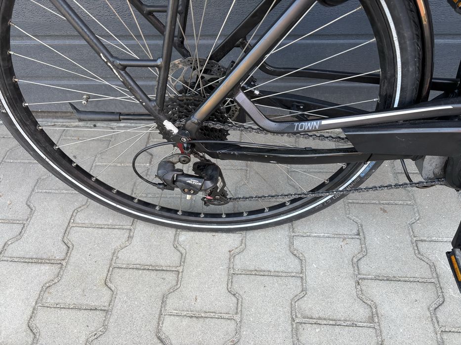 Rower Elektryczny 2020r Cube Town Bosch 400Wh po serwisie Dokumenty