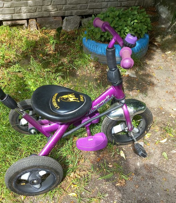 Велосипед трехколесный Lamborghini  Sigma с родительской ручкой.