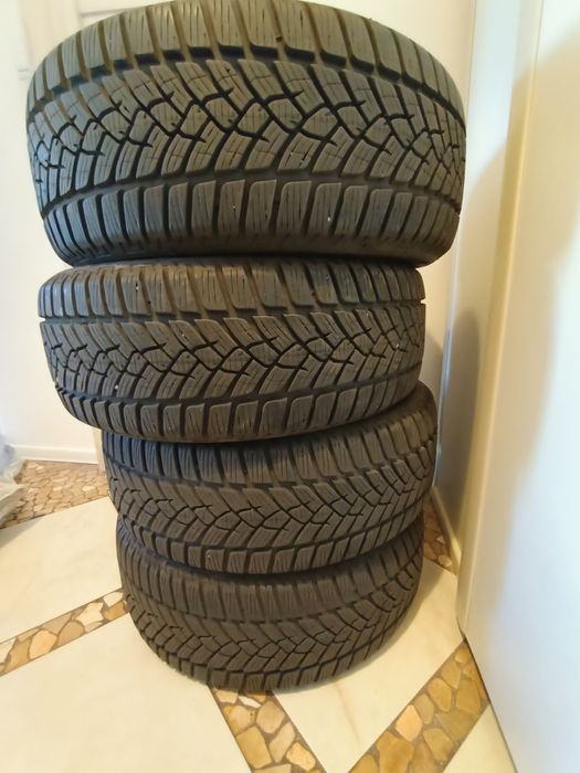 4 opony zimowe 215/55 R17 98V Stan prawie idealny Fulda Kristall Contr