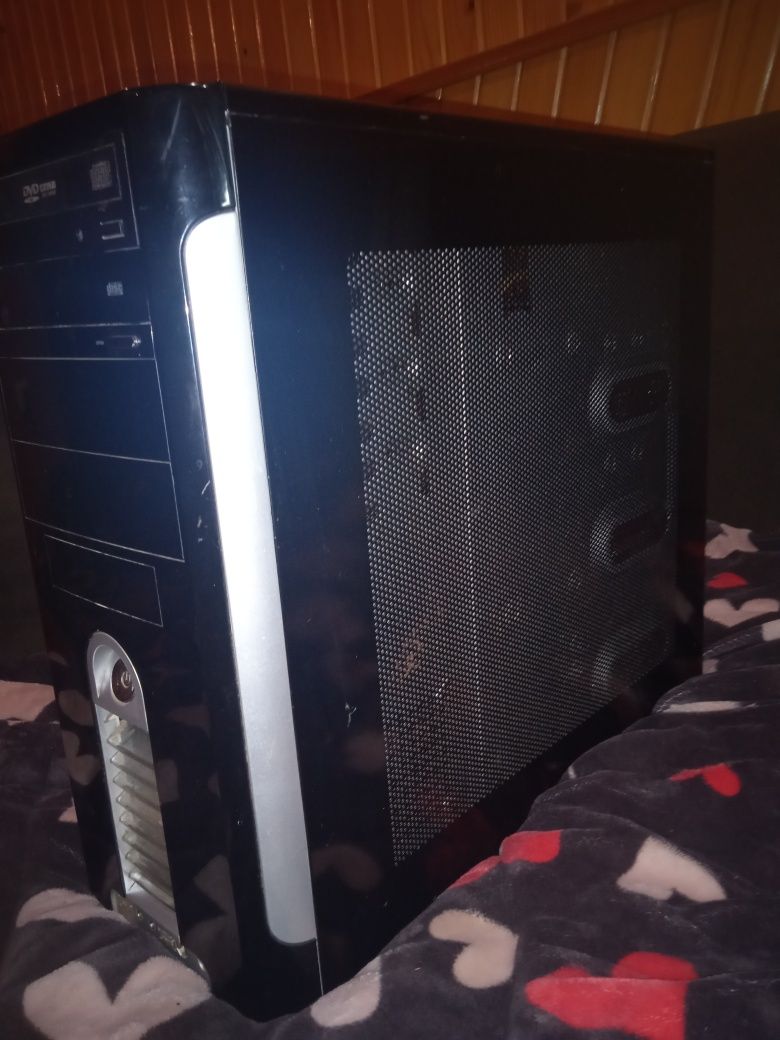 6 Ядер!FX-6100 3.30Ghz, 8 GB, R9 280 3 GB GDDR5