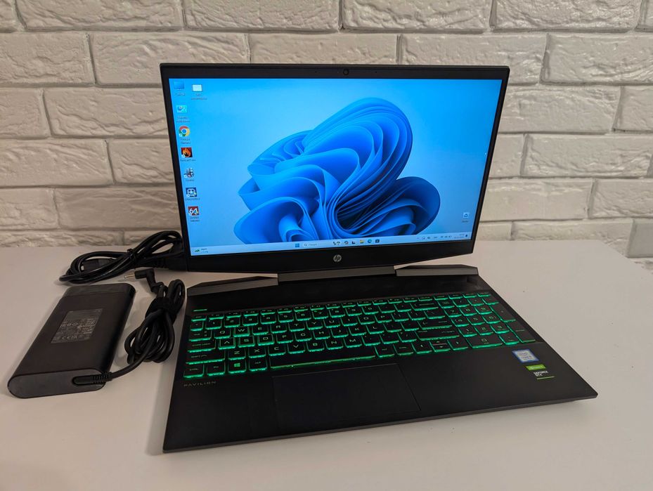 Ігровий ноутбук HP 15 GTX 1650 4 gb /I5-9300H /RAM 32 GB /SSD 512 GB