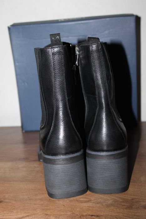 Оригінальні шкіряні черевики, челсі Caprice, 42 розмір