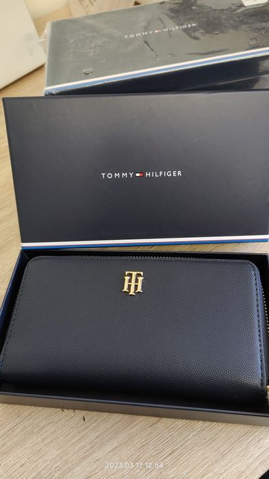 Tommy hilfiger piekny portfel duzy 19x10cm