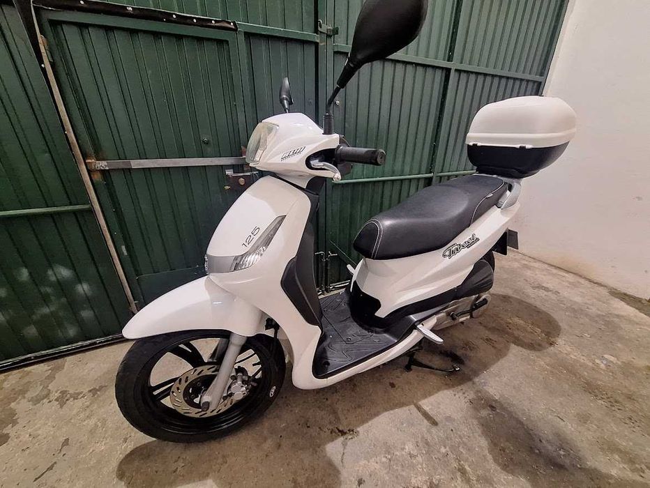 Peugeot Tweet 125 como nova