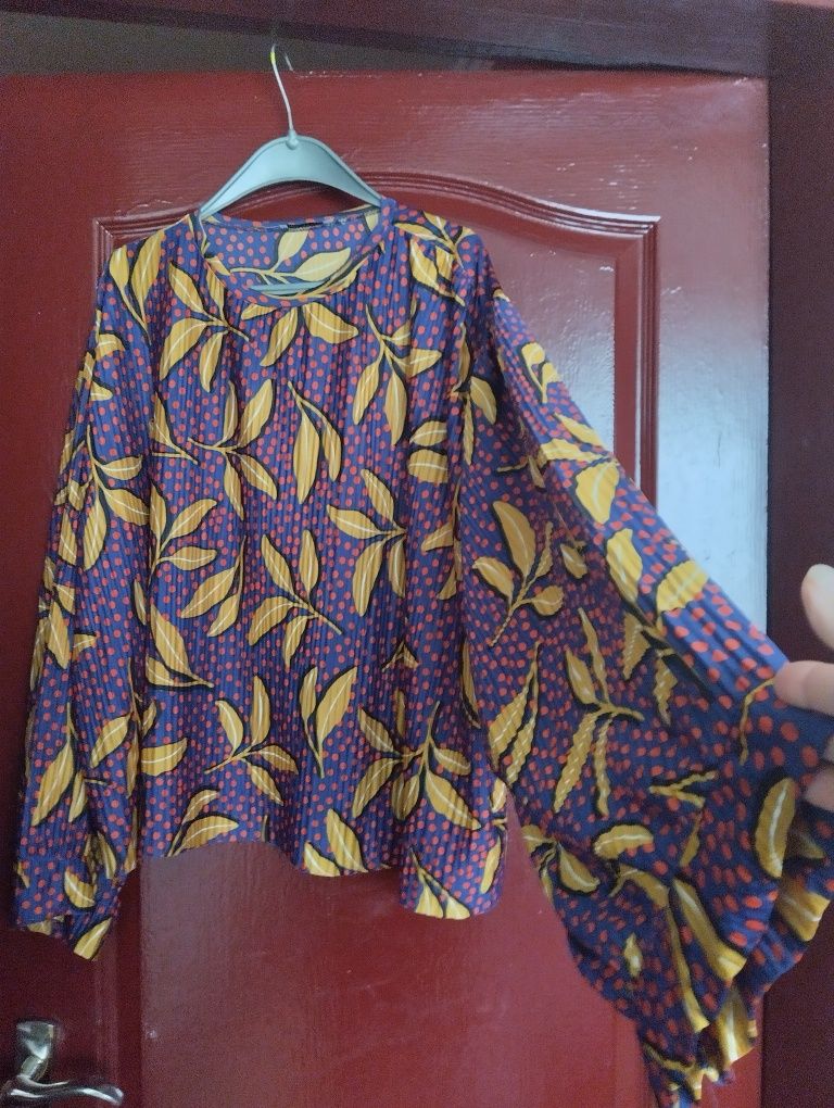 Блуза шикарна від Zara