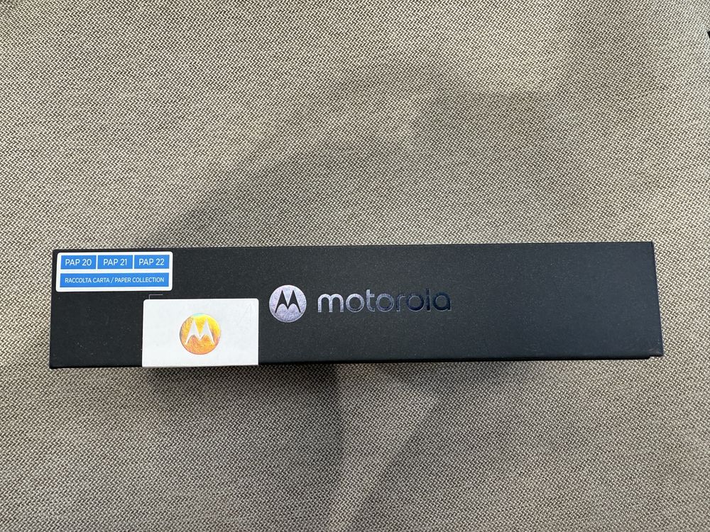 Nowa Motorola RAZR 60 5G 8/256 GB