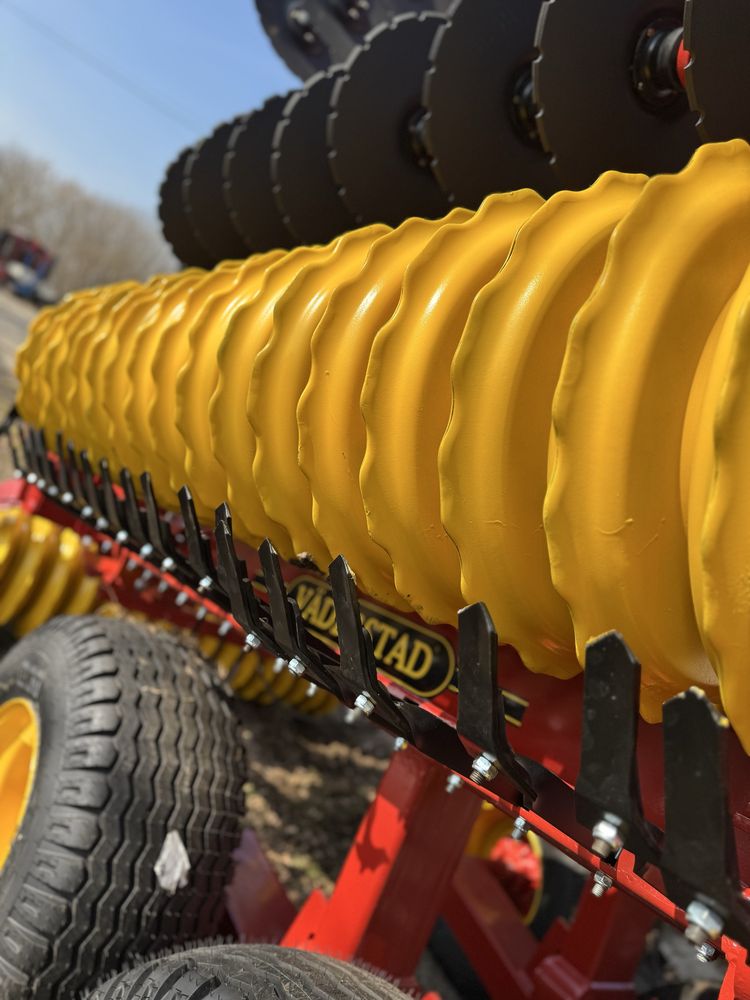 Дисковая  борона (лущильник)Vaderstad Carrier 820 Ведерштад Обмін