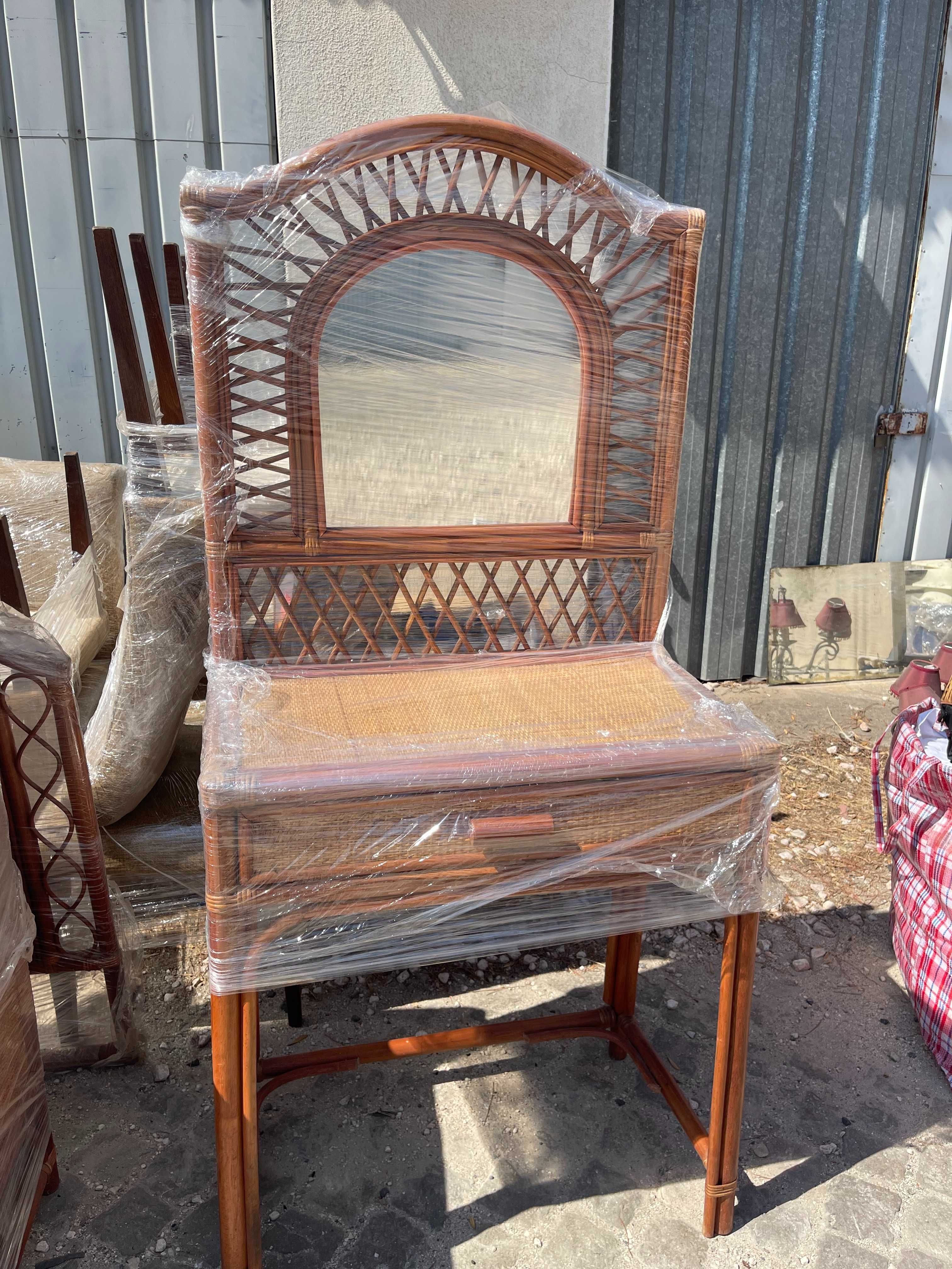 Conjunto de Quarto em Bambu e Palhinha – Completo e Elegante