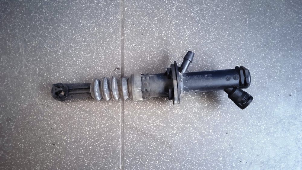 Pompka sprzęgła Renault Scenic II