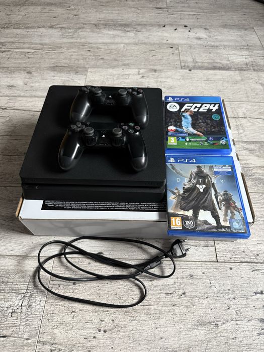 ps4 slim 1tb, 2 pady i gry