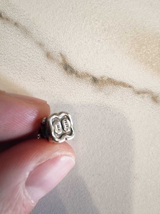 Pulseira Pandora Original com 8 charms + caixa - Prata 925