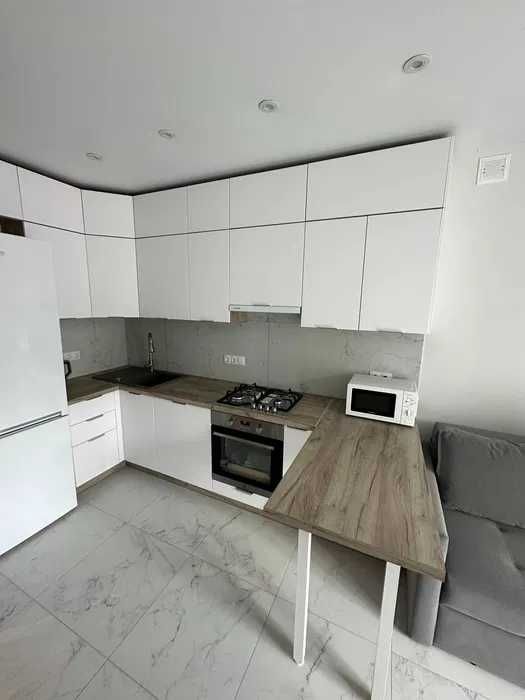 Оренда 2-кімнатної квартири, вул. Трускавецька 111