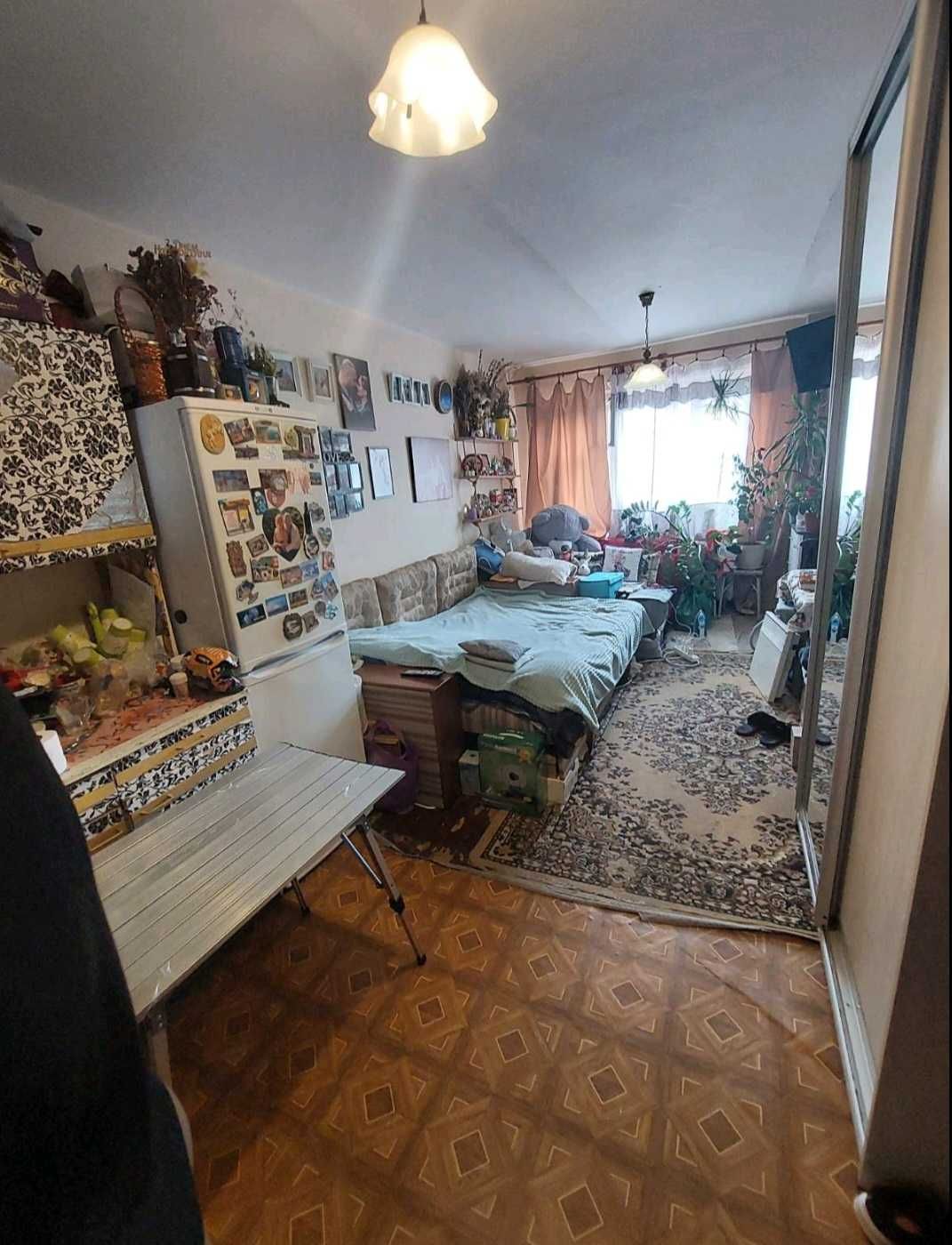 Продається кімната на Загорській.