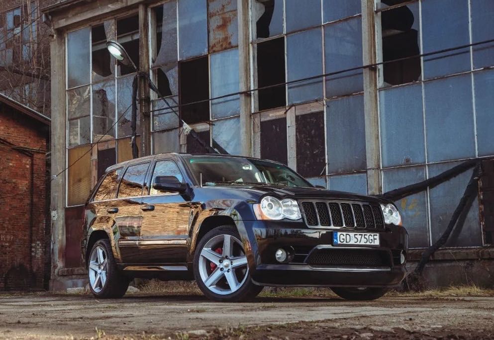 Jeep Grand Cherokee Jeep SRT 6.1 HEMI bezwypadkowy stan bardzo dobry