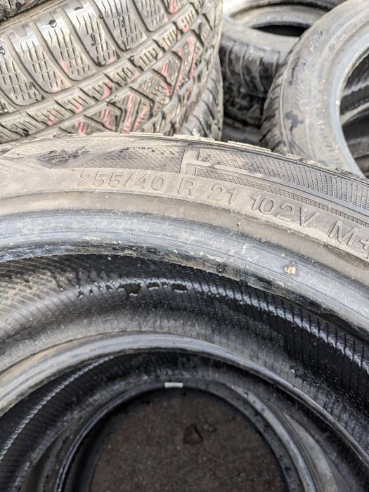 255/40R21 Vredestein 2019рік зима