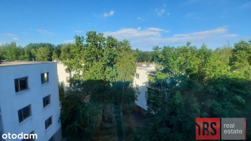 Dwupoziomowy, słoneczny apartament na sprzedaż