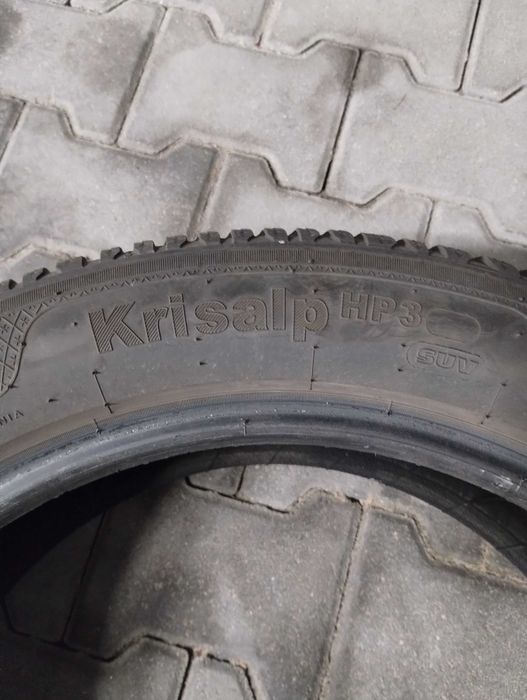 Opony zimowe Kleber Krisalp HP3 SUV 235/50 R19