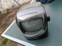 Vendo televisão com Rádio