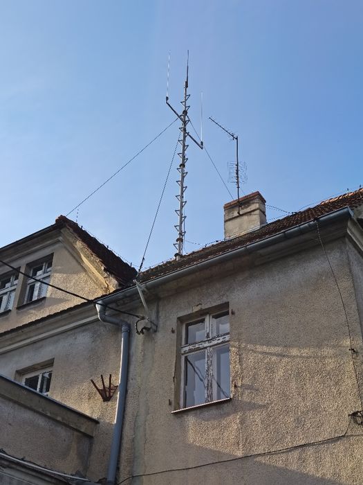 Antena policyjna radiowa oddam za rozbiórkę.