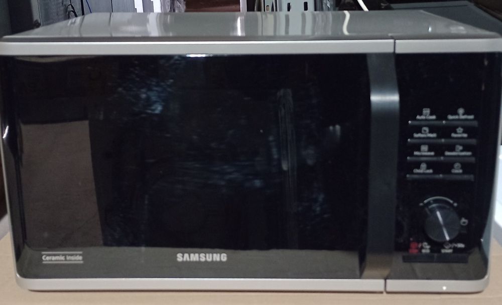 Мікрохвильовка  Samsung MS23B3515AS