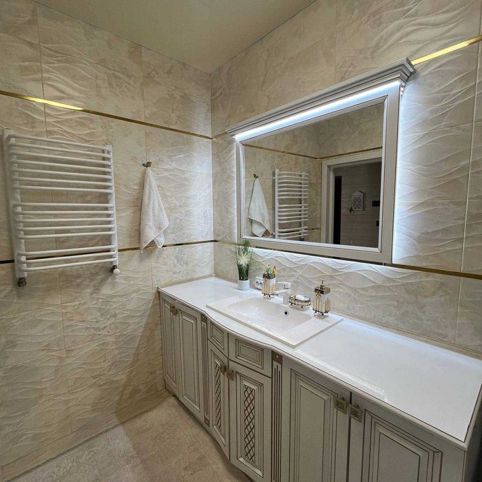 Продається шикарна 3-х кімнатна квартира в центрі з ремонтом