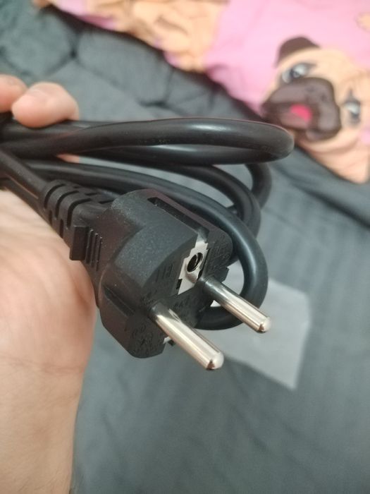 Шнур,кабель живлення