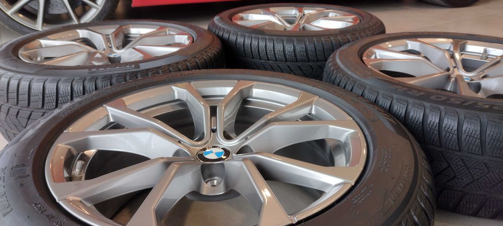 4 całe koła Felgi OEM 17" BMW G20 G21 PIRELLI 225/50R17 STYLING 776