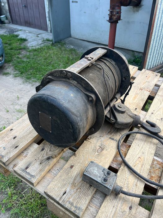 Wciągnik elektryczny A.L.G. Elektrozug – 550 kg / 5,5 m