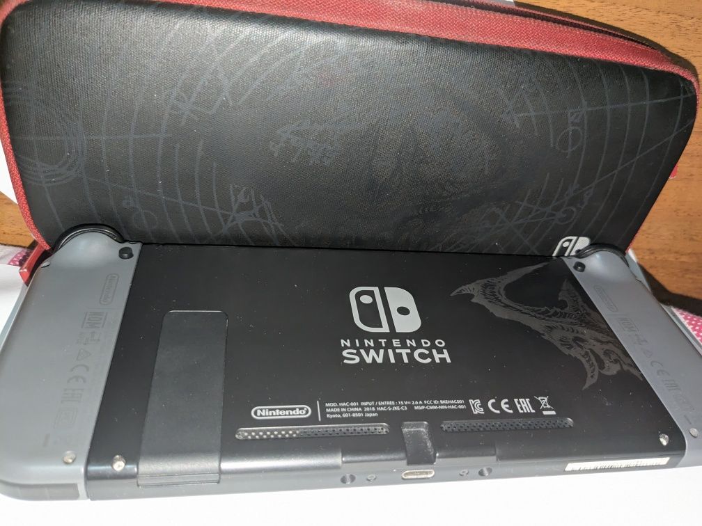 Nintendo Switch v2 blizzard edition 128гб SD card +43 игры