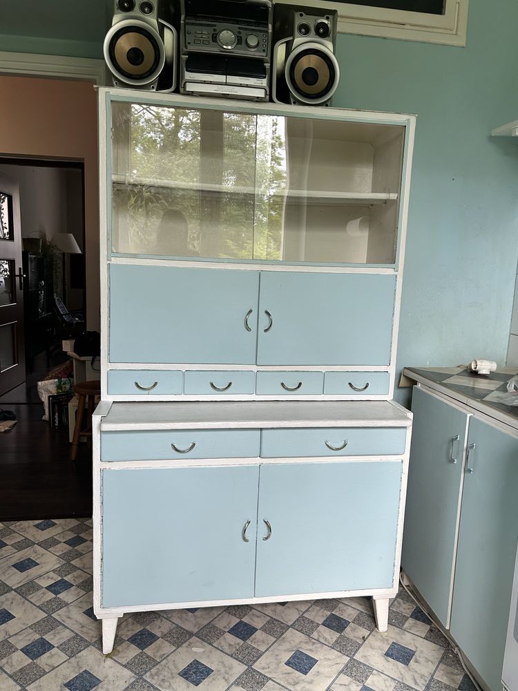 stary kredens vintage