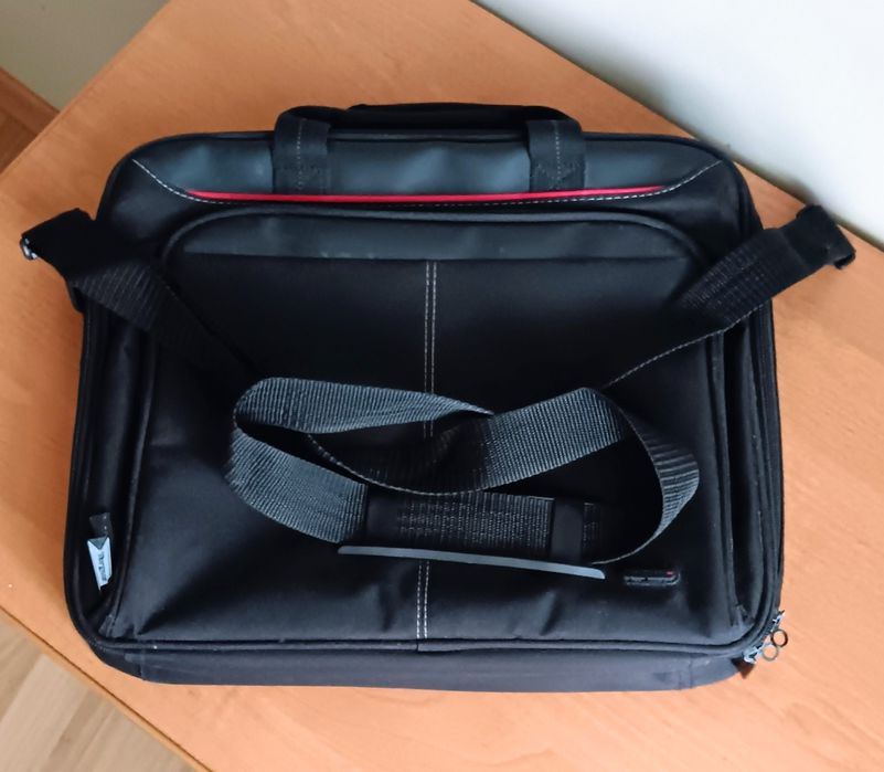 Laptop ASUS E510KA z lipca 23 roku