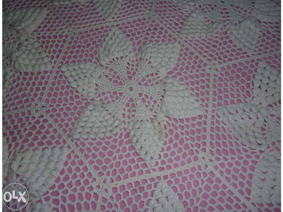 Colcha de cama de casal feita em croché