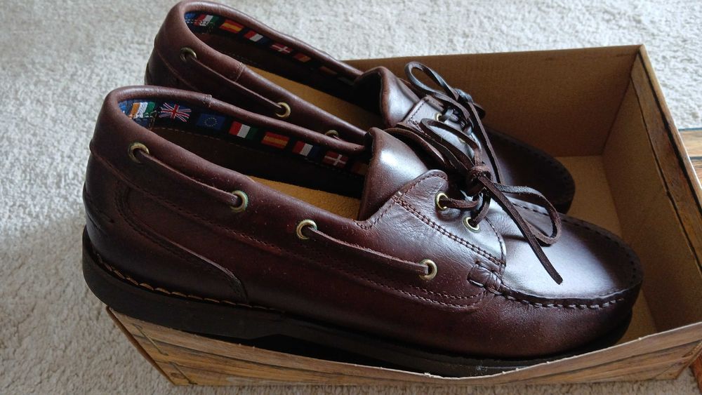 Sapatos Homem novos 43 e chinelos