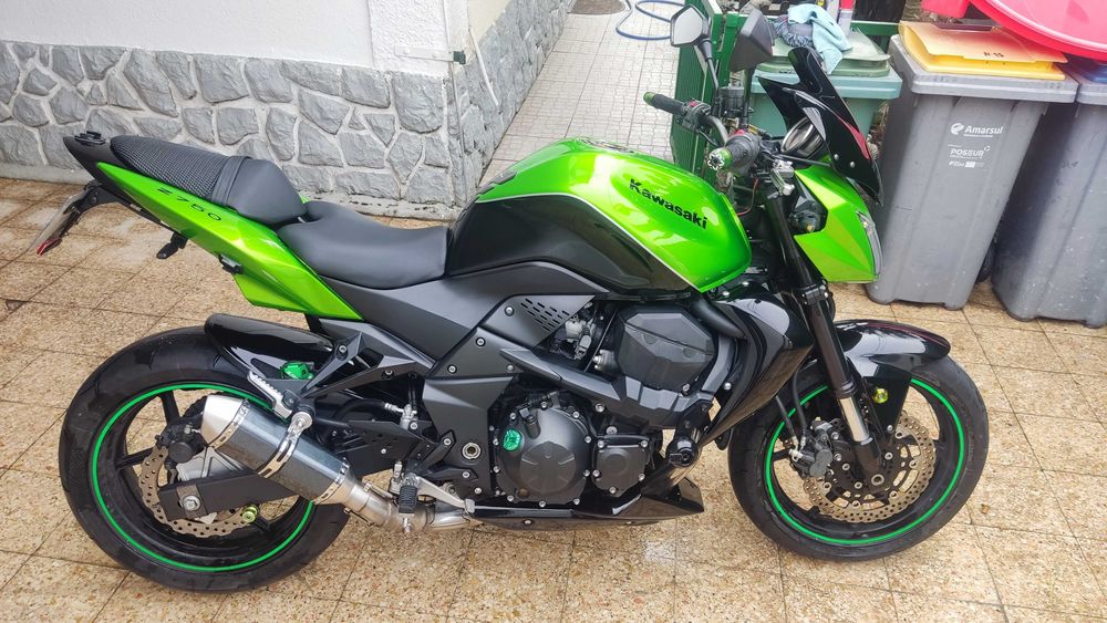 Kawasaki Z750 ótimo estado