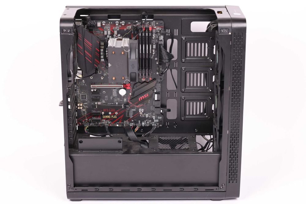 Komputer z procesorem i7 9700kf bez karty graficznej i dysków