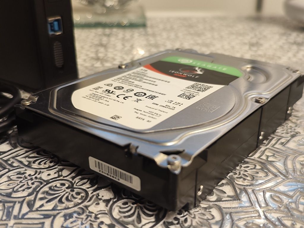 Dysk twardy HDD SEAGATE IronVolf 3TB + obudowa zasilacz przewód