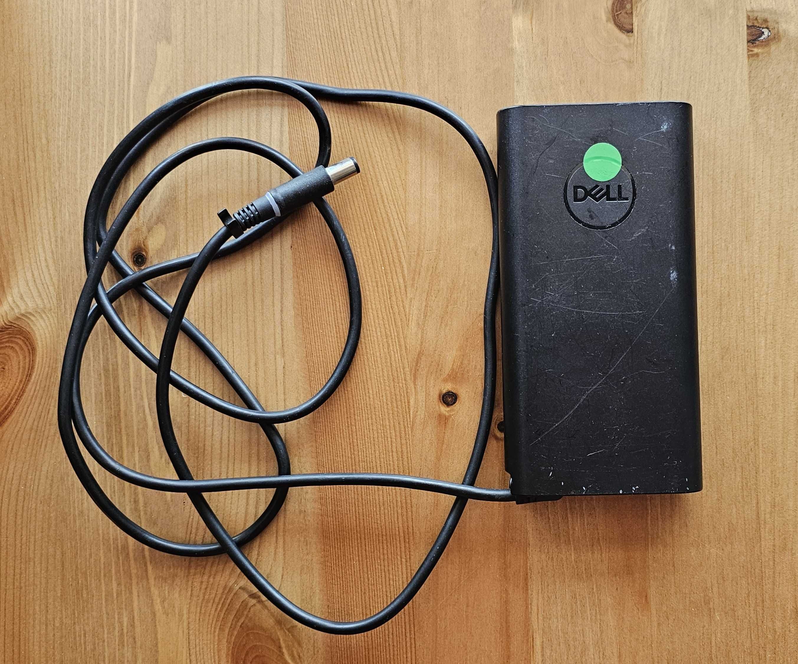 Oryginalny zasilacz do laptopa Dell 240W.