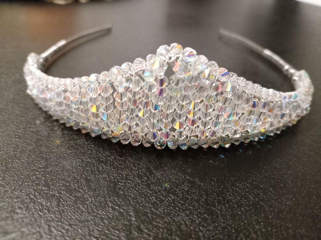 Diadem do włosów na wesele, ślub lub studniówkę.