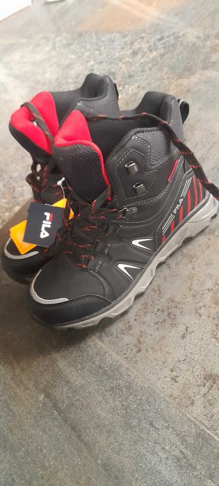 Buty zimowe dzieciece wodoodporne Fila r.37