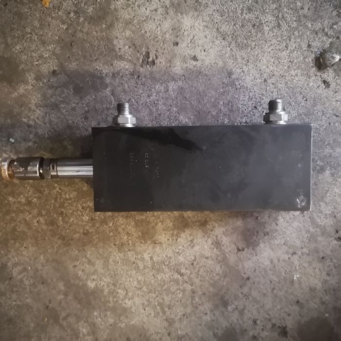 Blok siłownika hydraulicznego MERKLE