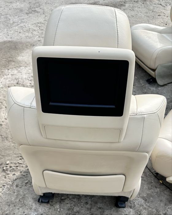 Салон Lexus RX 350/450h 2013