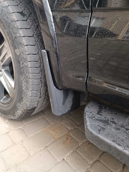 Бризговики вітровики фаркоп ford f150