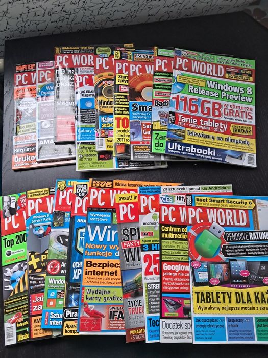 Komplet, zestaw 18 miesięczników PC World Komputer 12,13,14 rok