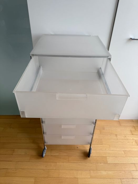 Szafka kontener Kartell