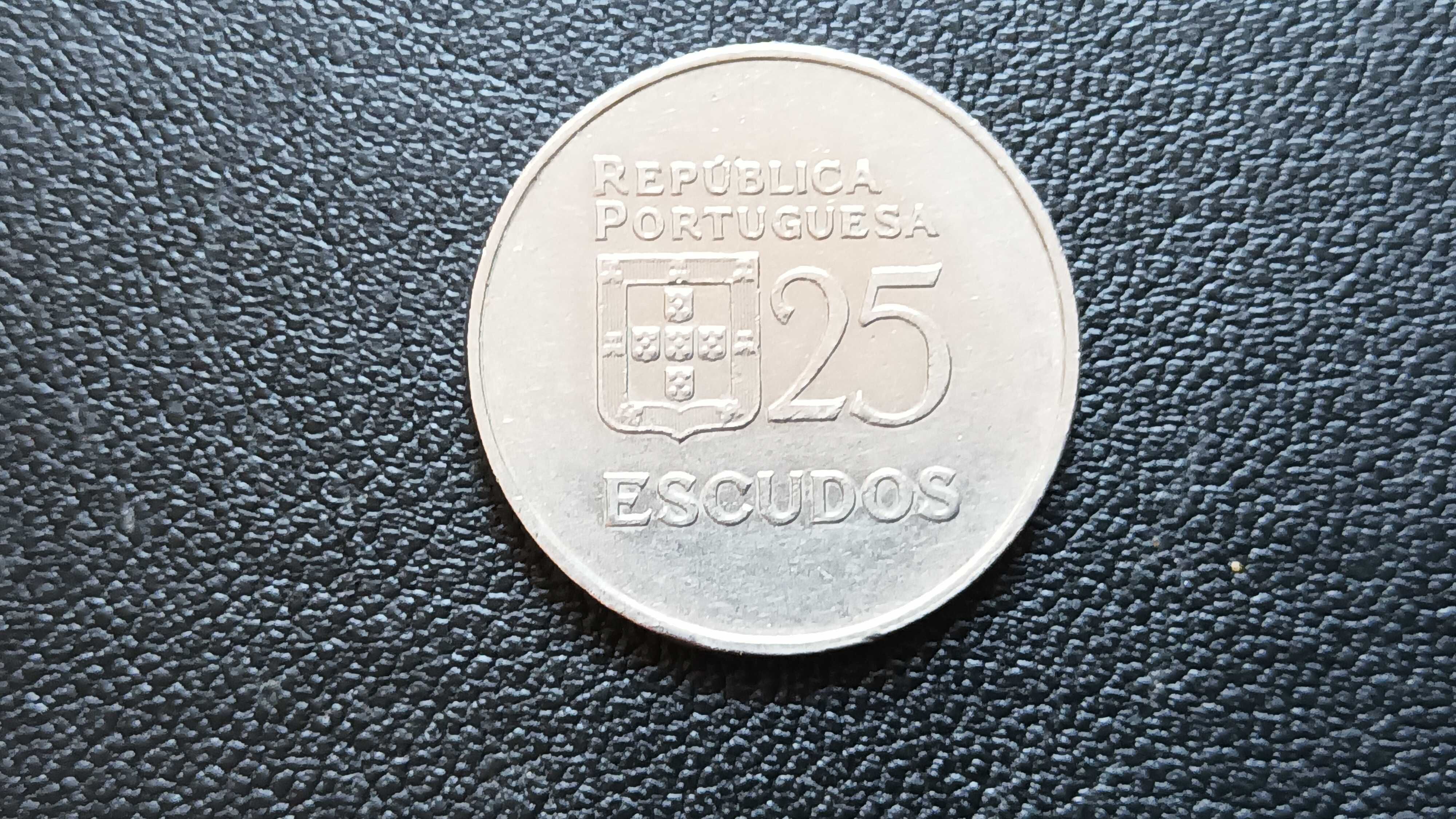 PORTUGALIA,, Moneta 25 ESCUDOS 1980,