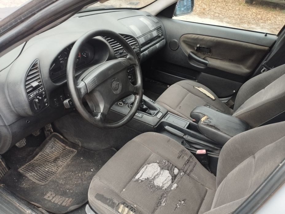 Продам BMW E36 на полном ходу сел и поехал