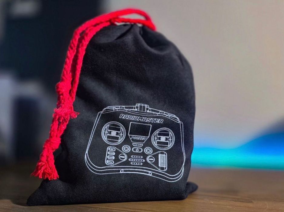 В наявності Radiomaster Pocket ELRS 2.4 M2 FCC пульт для FPV дрона